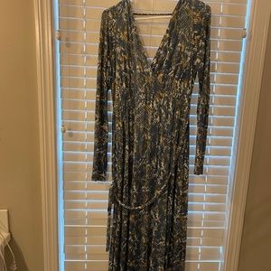 Jessica Simpson Maternity Maxi